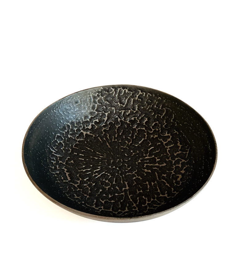 assiette céramique lava noir