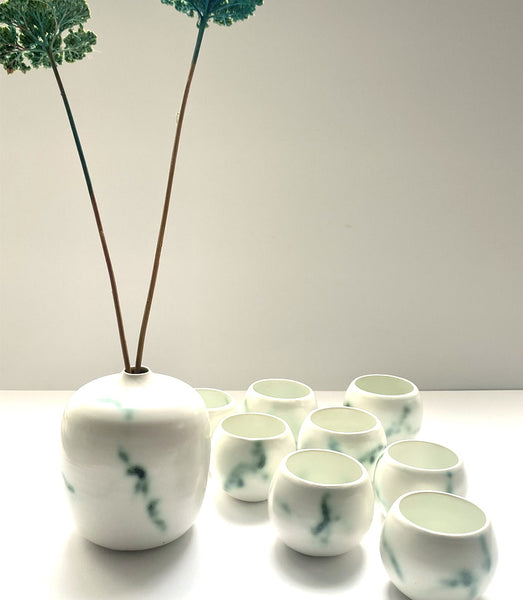 Tasse à café en porcelaine blanche à effet marbre vert
