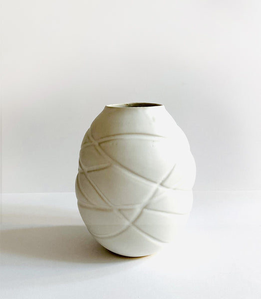 vase, blanc grès, texturé, gravures, Christo