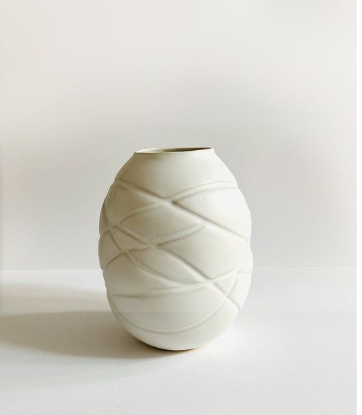 vase, blanc grès, texturé, gravures, Christo
